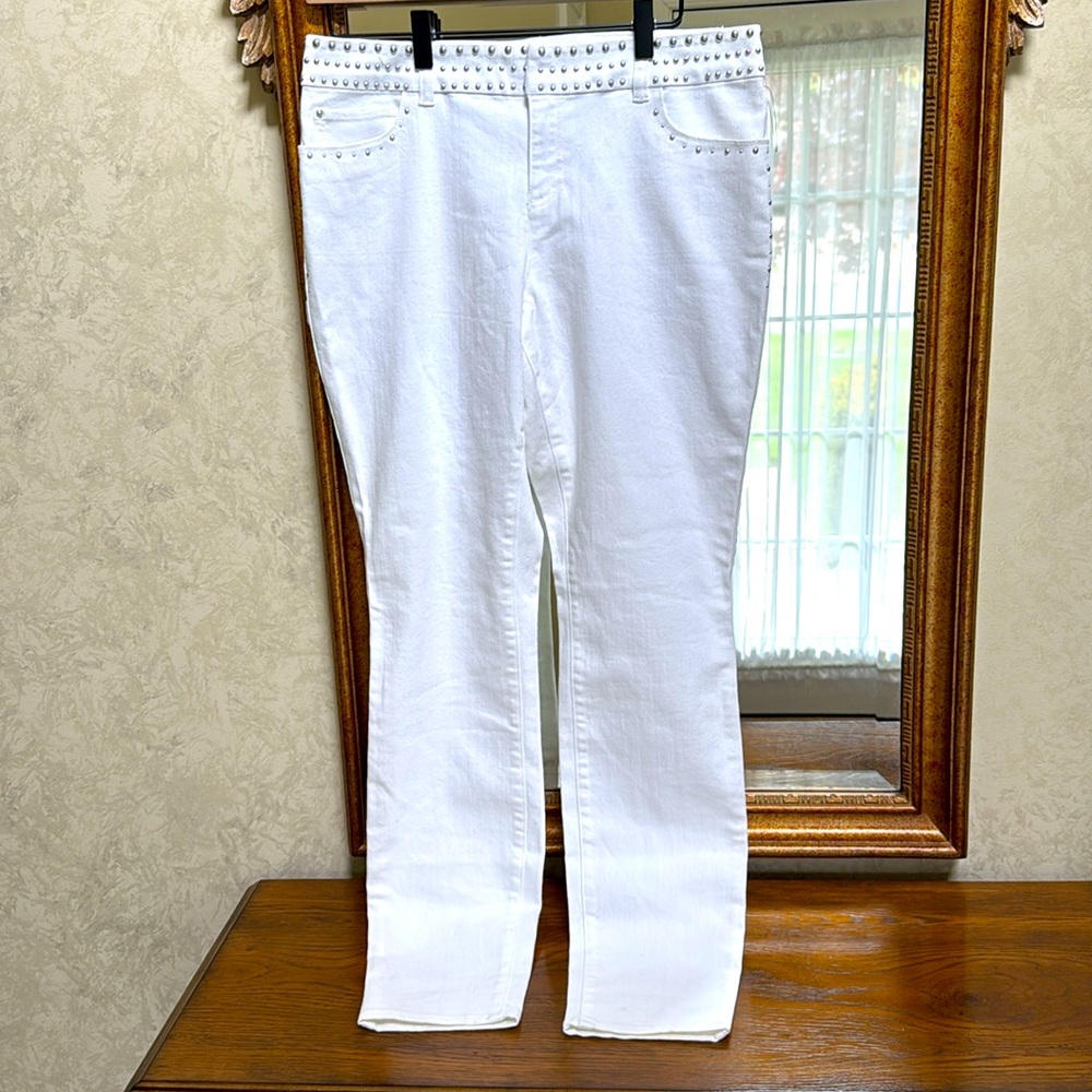 NWOT INC White silver studded skinny jeans, regular fit. Size 10.
